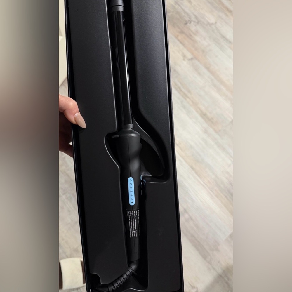 bio ionic 1 “ pro curling iron new - Picture 2 of 5